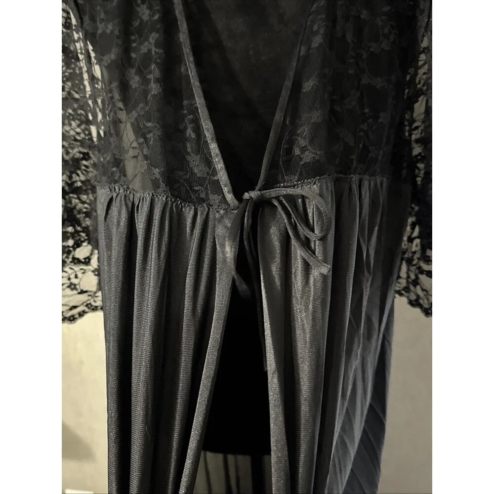 Kaydette stunning vintage